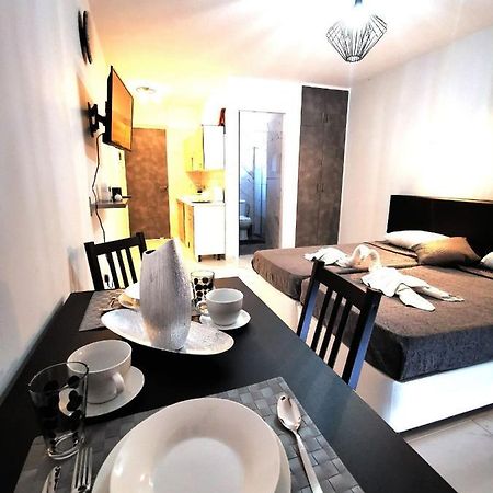 Eleana Apartments Agia Napa Buitenkant foto